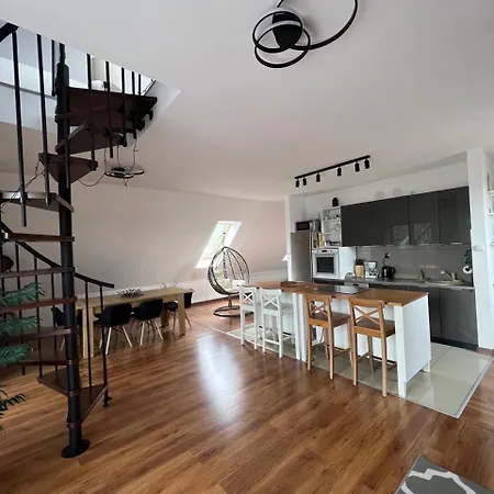 Urocza Przy Wyciagu Arena * Szklarska Poręba