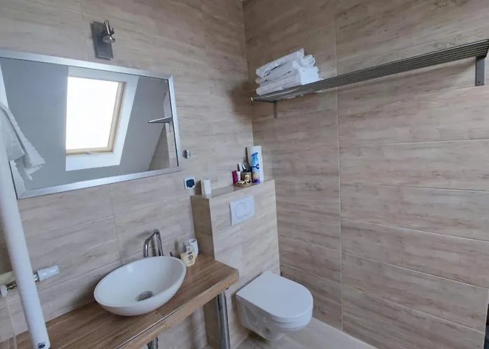 Urocza Przy Wyciagu Arena *